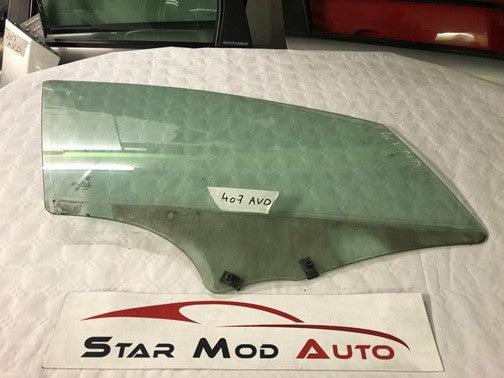 glace de porte avant droite Peugeot 407 phase 2