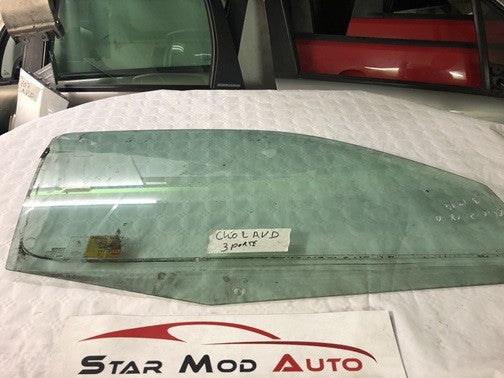 glace de porte avant droite Renault clio2 3 portes