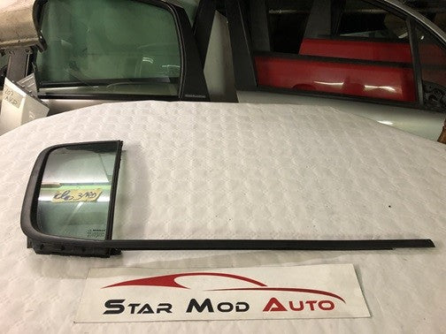 custode arrière droit Renault Clio 3 2006