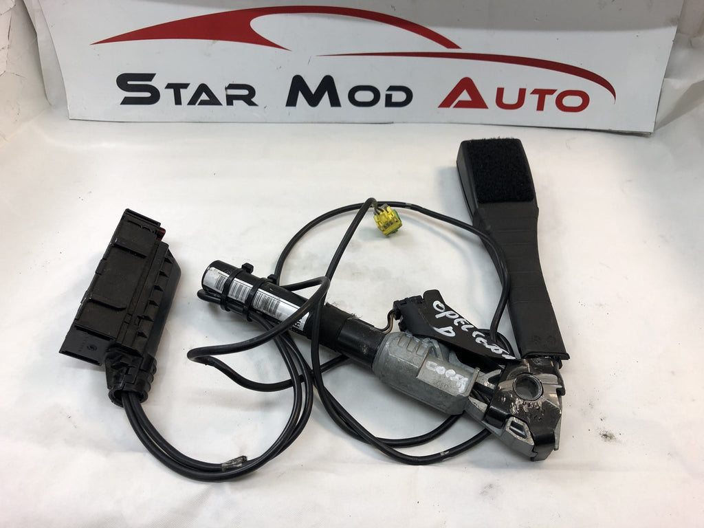 ceinture avec pretensioner d air bag avant droit opel corsa d