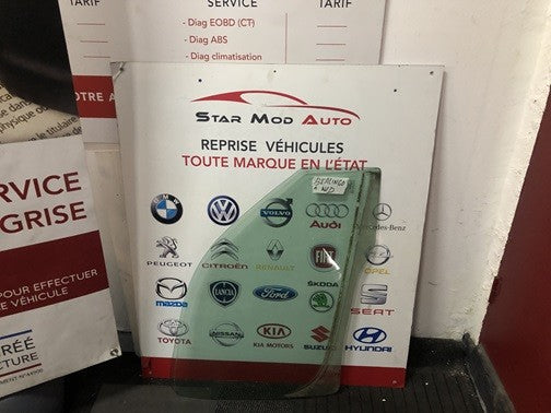 glace de porte avant droite Citroën Berlingo phase 1 1.9d 1999