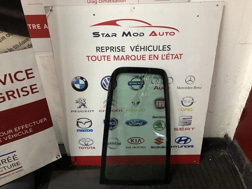 glace arrière gauche Renault Clio 2 2003 3 portes