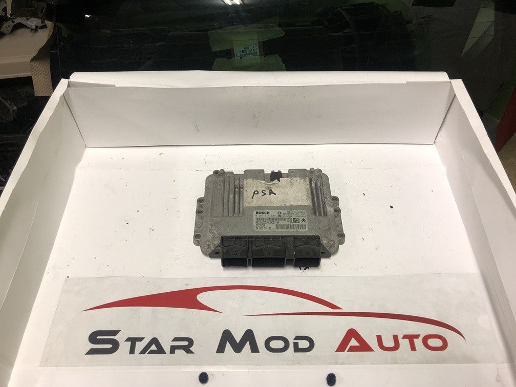 calculateur moteur Peugeot Citroën Bosch réf 9662213180