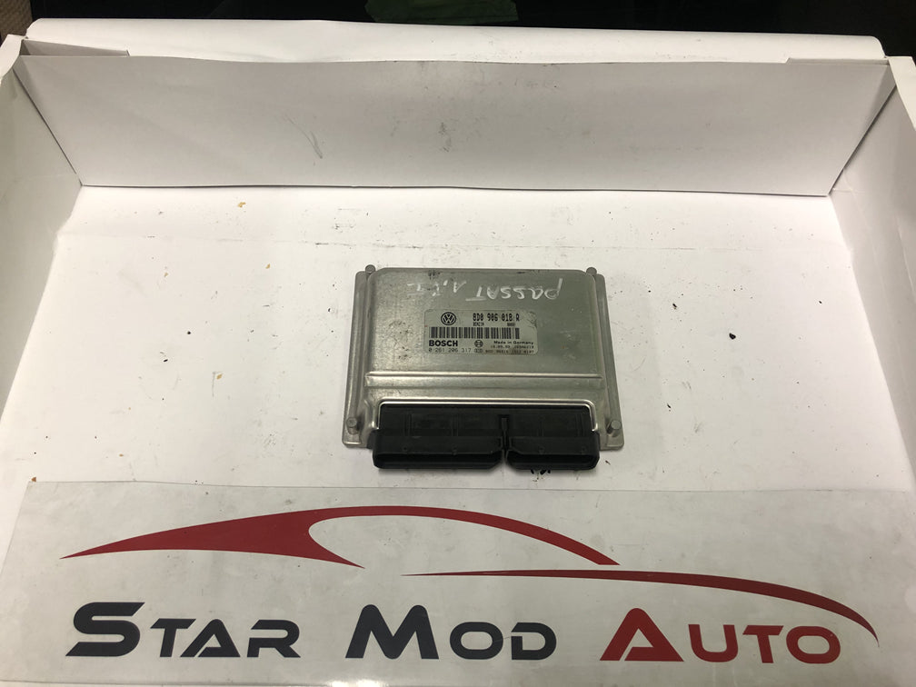 calculateur moteur Volkswagen passât 1.8 essence Bosch réf 8D090601R