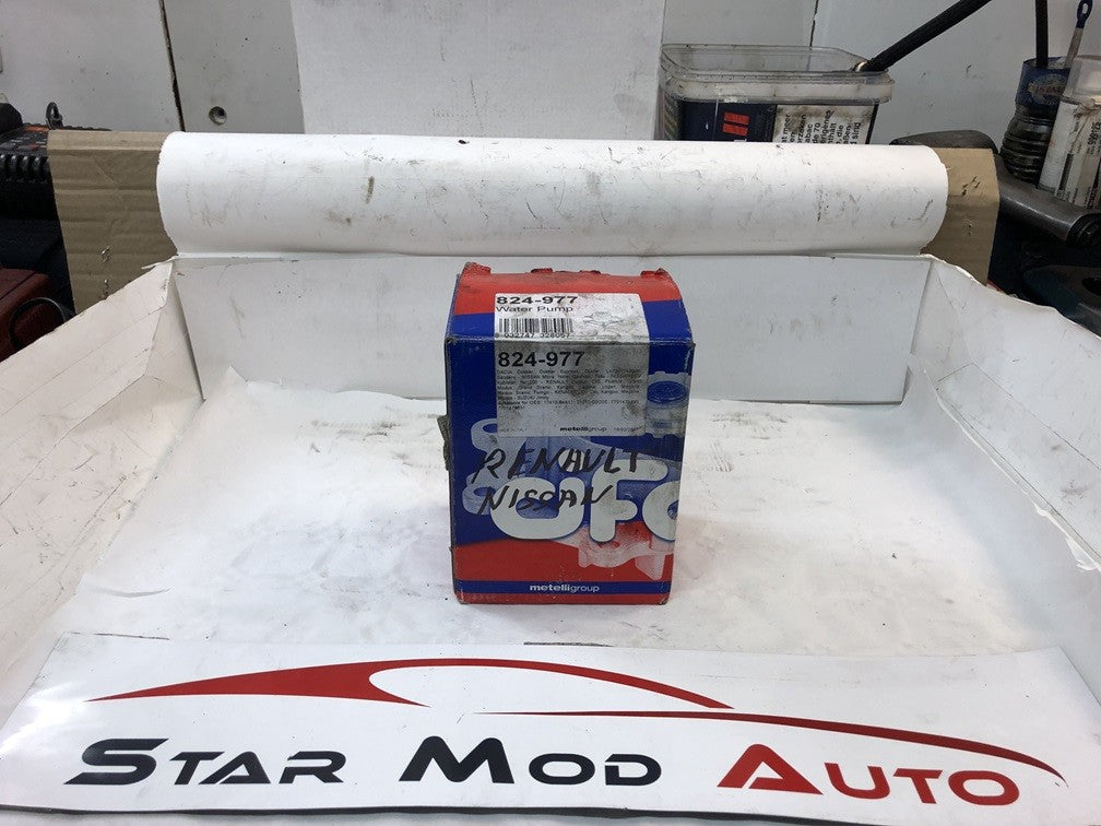 pompe à eaux Renault Nissan réf 824977