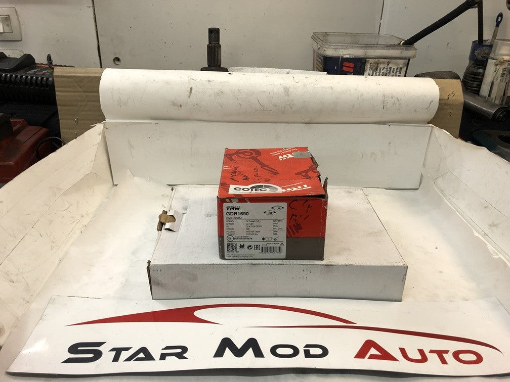 plaquette de frein avant Peugeot Citroën réf GBD1690