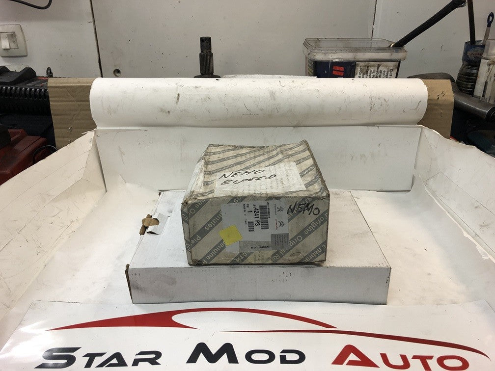 mâchoires de frein arrière Peugeot Citroën d'origine PSA réf 4241p3