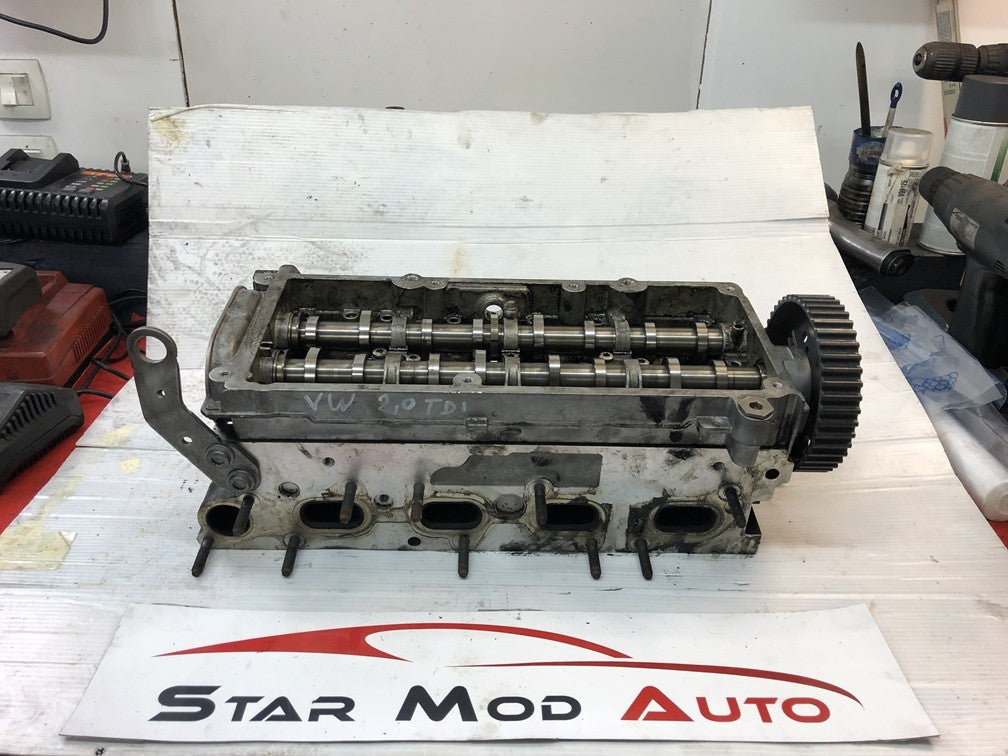 culasse moteur Audi Volkswagen 2.0 tdi 140 cv 2010