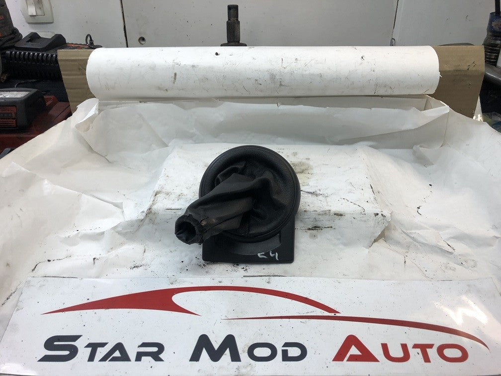 pommeau de vitesse Citroën c4 berline année 2006