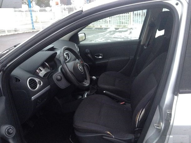 Renault Clio 3 1.5 DCI 68 CV 5 portes année 2006