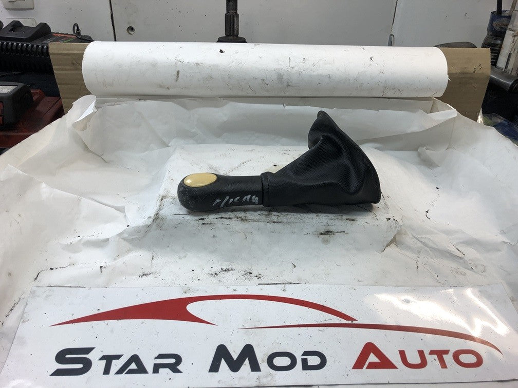 pommeau de vitesse Nissan Micra mk12 année 2005