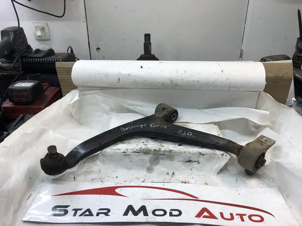 triangle avant droit Citroën Berlingo 1.9 d année 2001