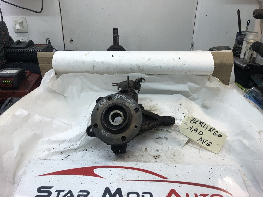 moyeu avant gauche Citroën Berlingo 1.9 d 2001