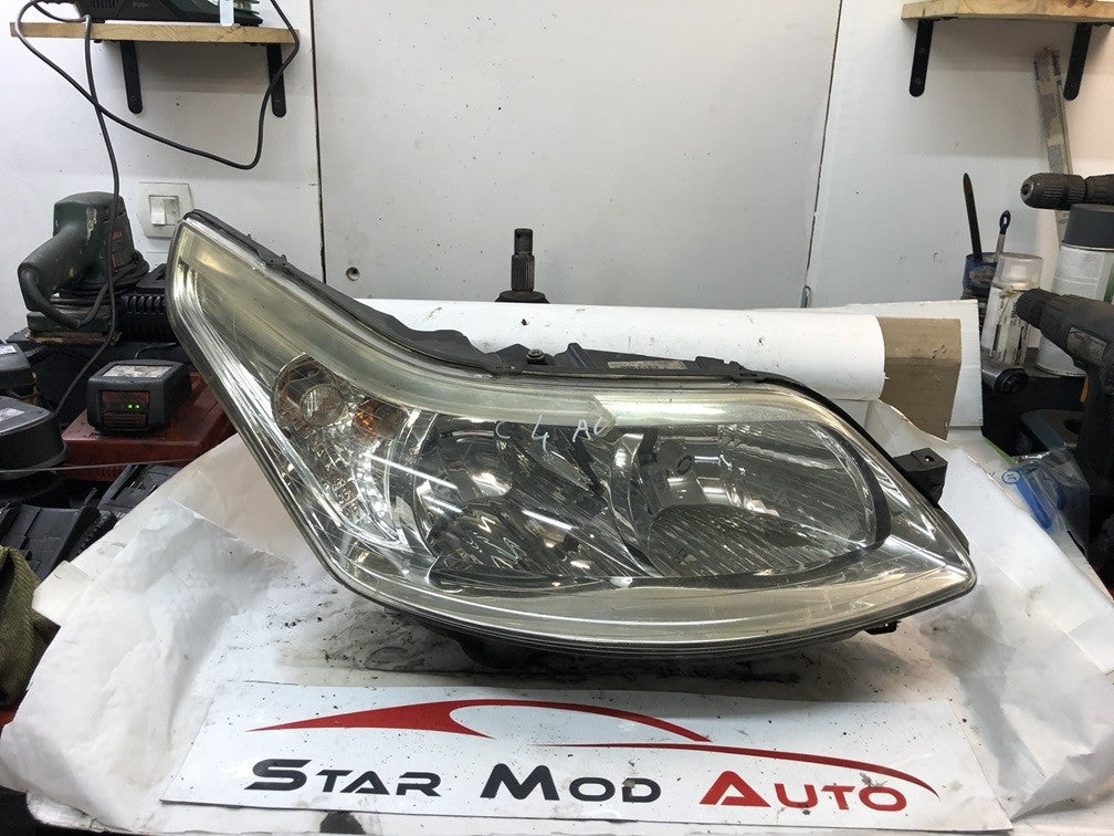 phares avant gauche et droit Citroën c4 année 2007