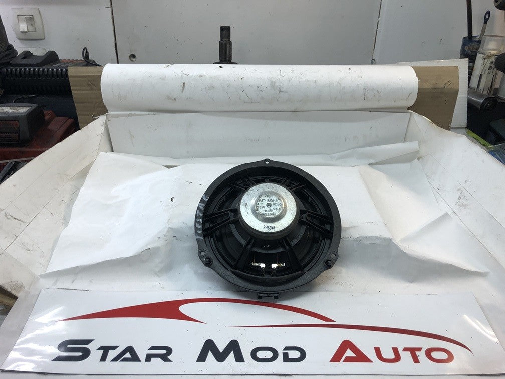 haut parleur Ford fiesta 6 année 2010