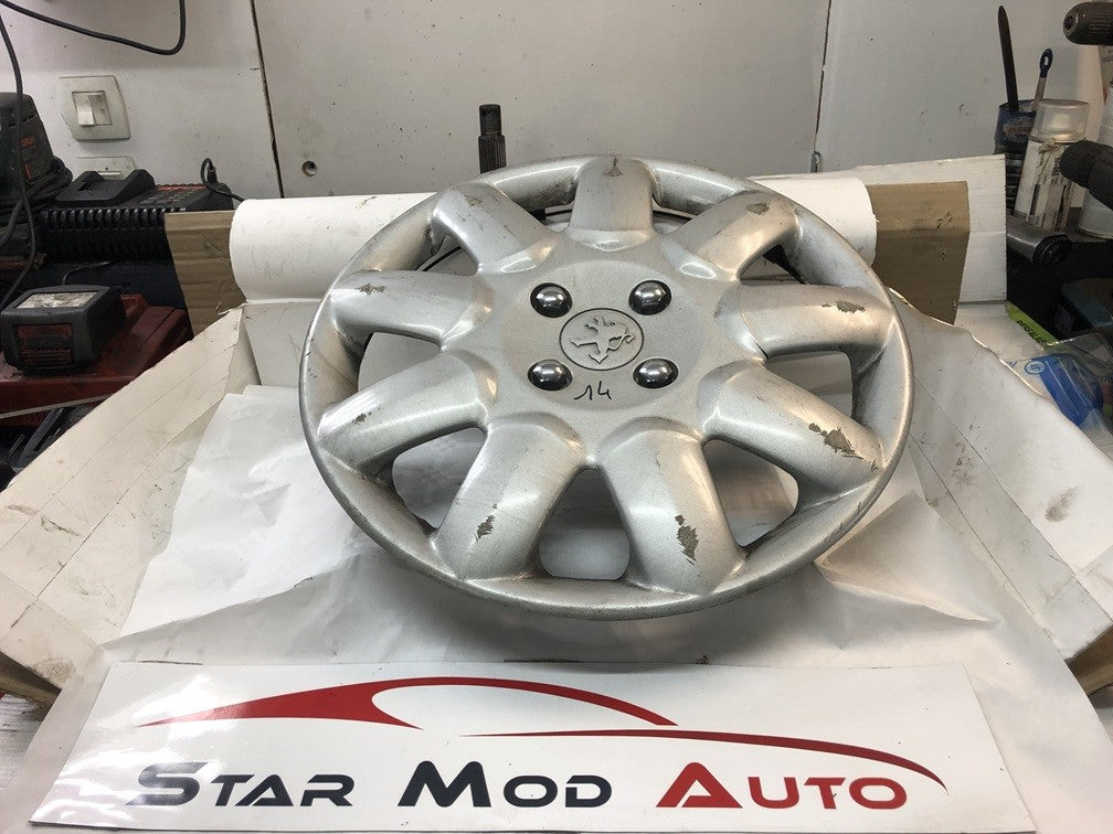 enjoliveur de roue en 14 pouces Peugeot année 2006