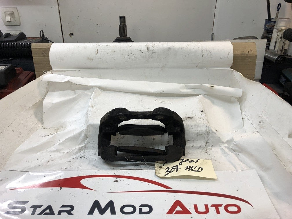 support étrier de frein avant gauche avant droit Peugeot 307 2.0 essence phase 1