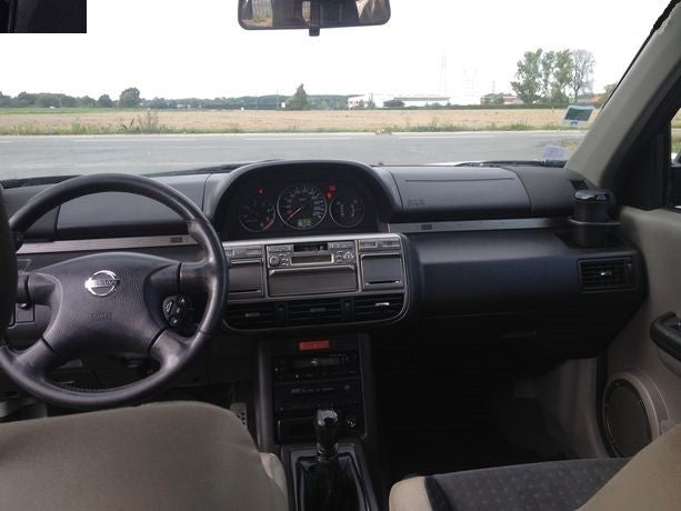 Nissan XTrail2.2 DI 4x4 Année 2003 Boite 6 Vitesses