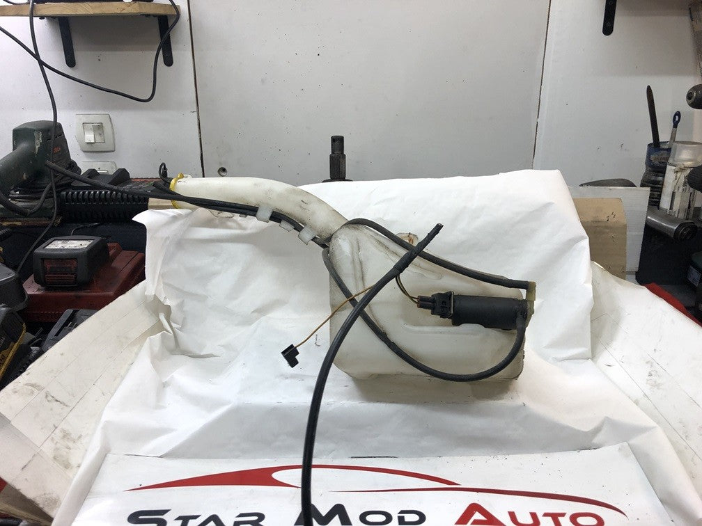 réservoir de lave glace Ford fiesta 5 année 2007