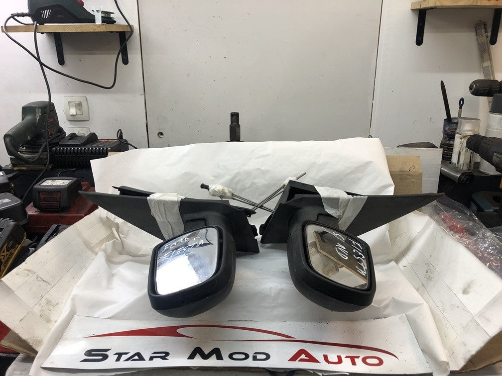 rétroviseur avant gauche avant droit Ford fiesta 5 année 2007