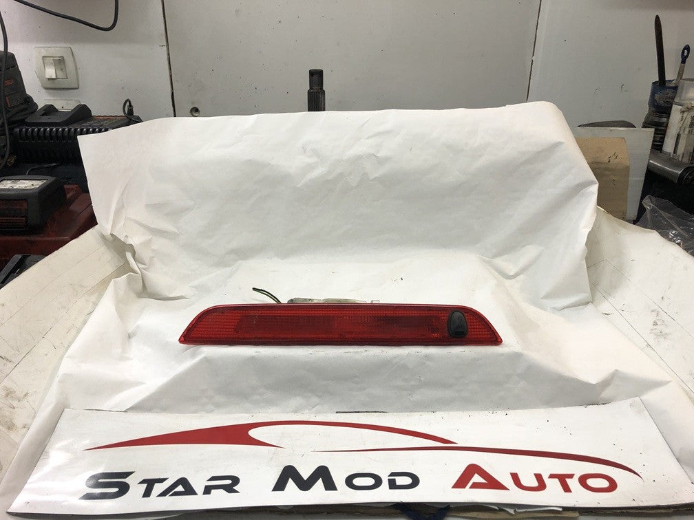 feux stop malle arrière Ford fiesta 5 année 2007