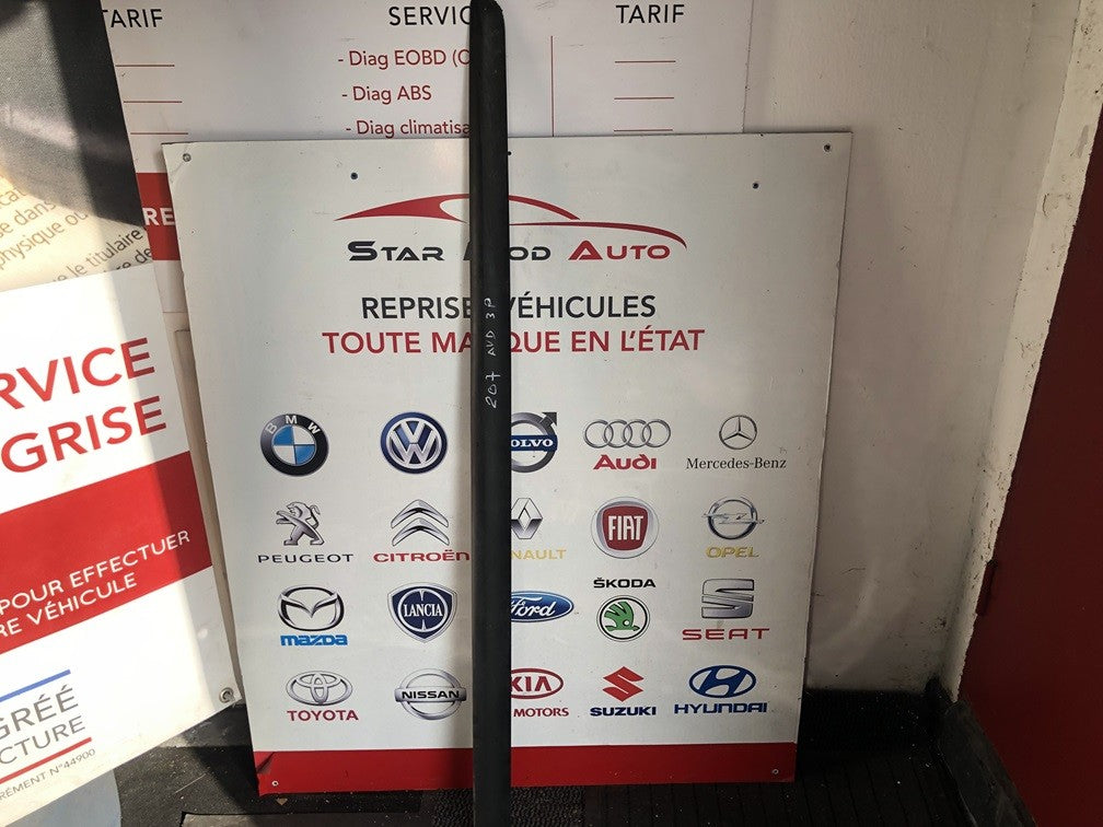 baguette de porte avant droite Peugeot 207 3 portes année 2006