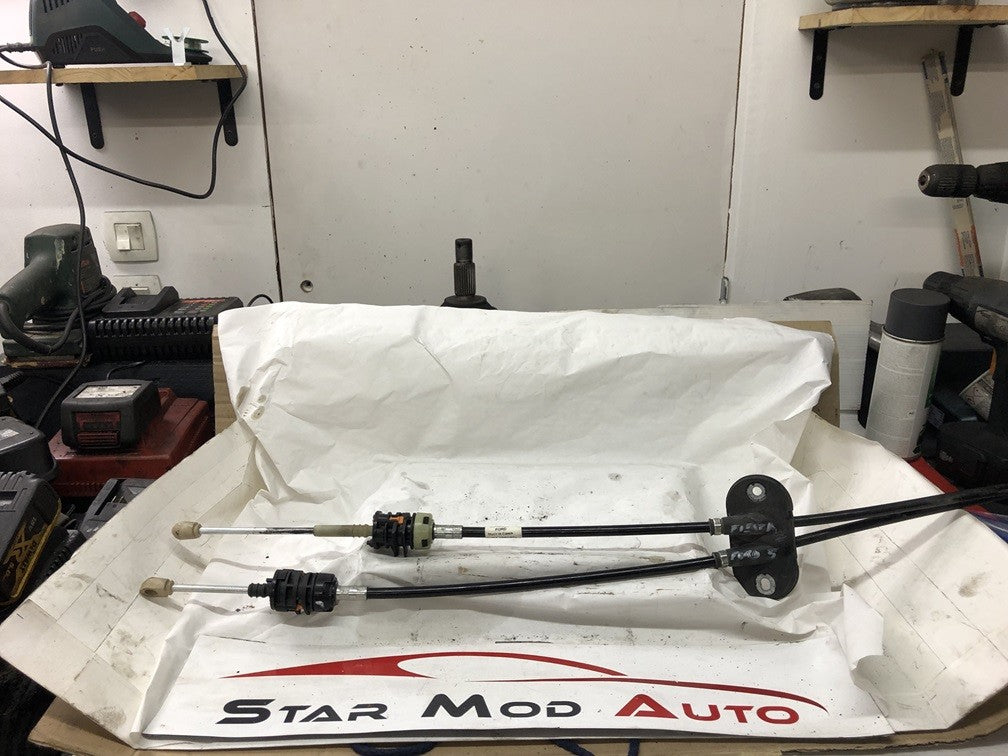 tringlerie avec sélecteur de vitesse Ford fiesta 5 1.4 tdci année 2007