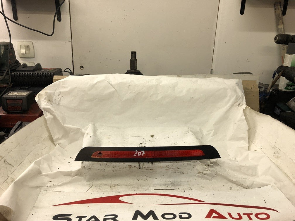 feux stop malle arrière Peugeot 207 phase 1