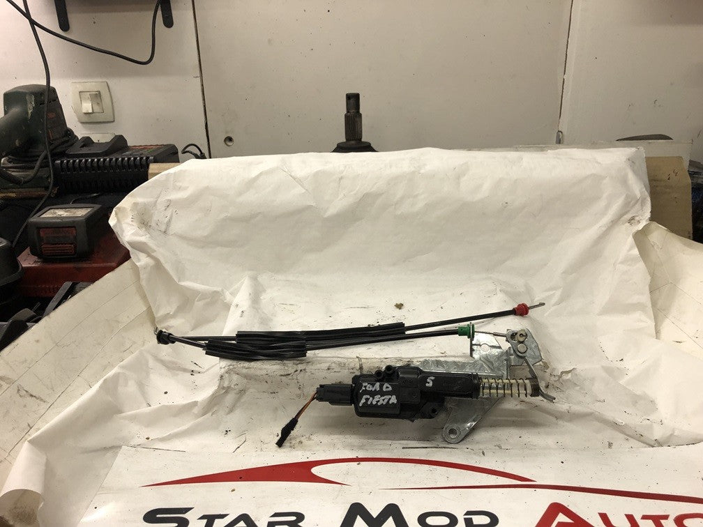 moteur de centralisation malle arrière Ford fiesta 5 année 2007