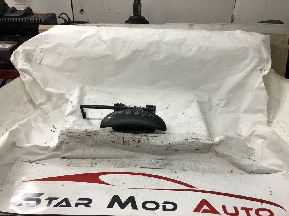 poignée d ouverture de porte intérieure avant droite Peugeot 206 phase 1