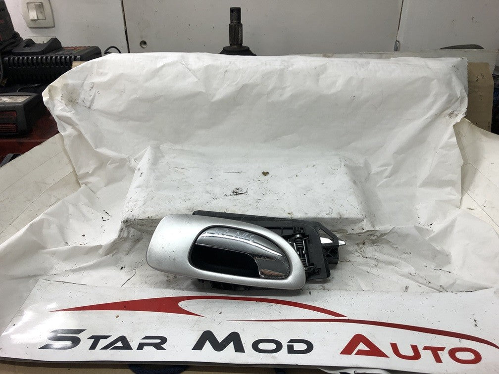 poignée d ouverture de porte intérieure arrière gauche Peugeot 307 phase 2