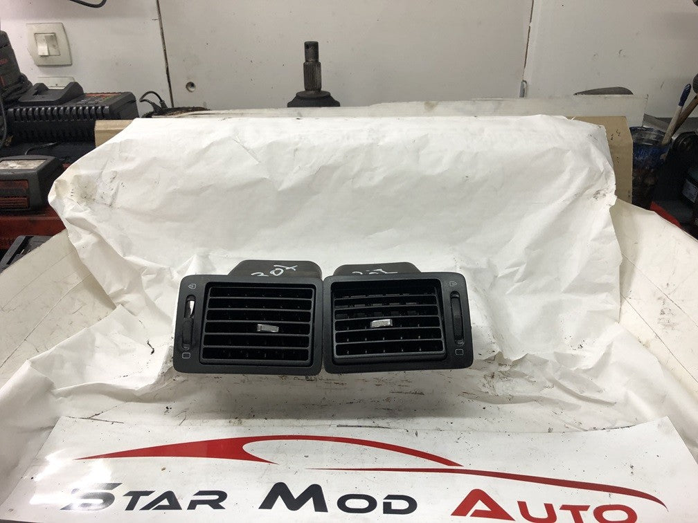 grille d aération tableau de bord Peugeot 307 phase 1 année 2003