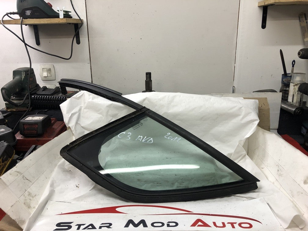 custode avant droit Citroën c3 année 2012