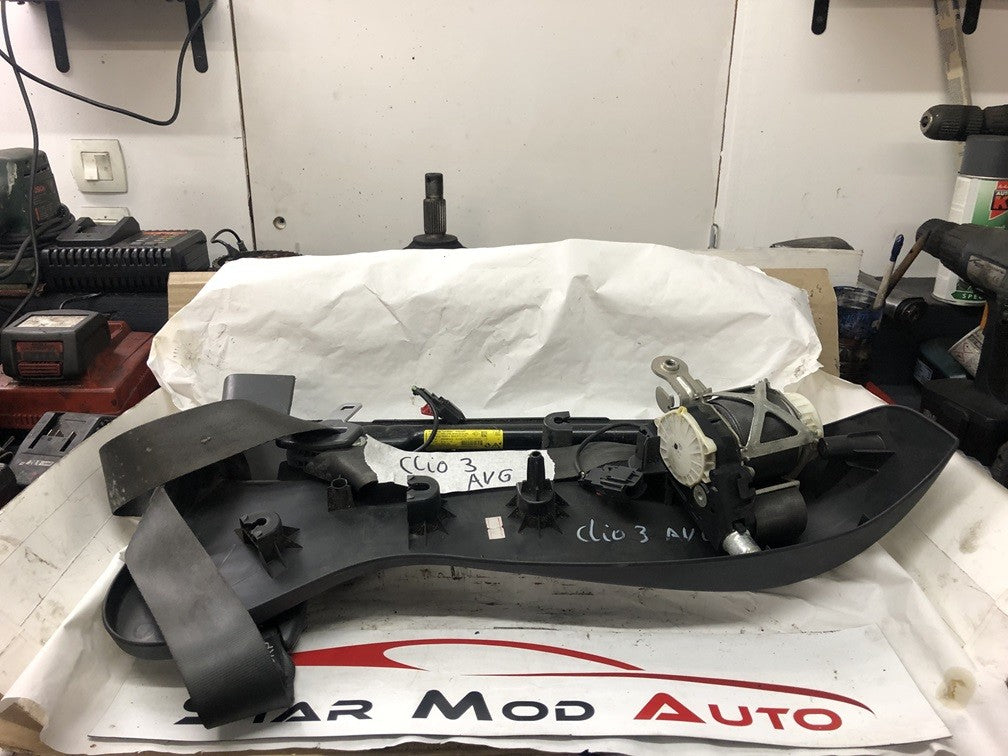 ceinture de sécurité avec prétensionneur avant droit Renault Clio 3 phase 1