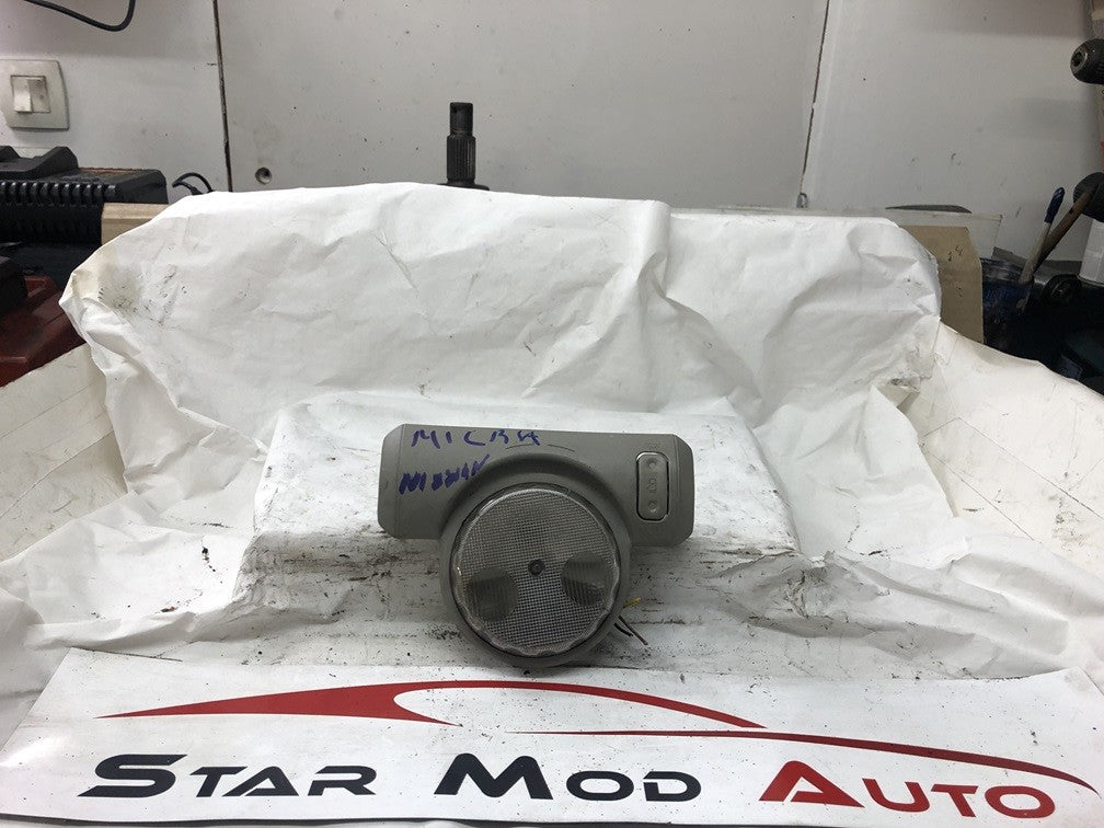 éclairage de plafonnier Nissan Micra mk12 année 2004
