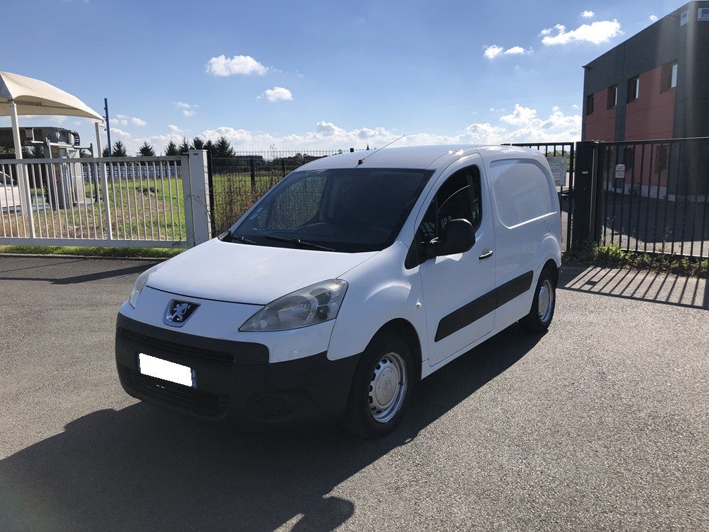 Peugeot Partner 1.6 hdi 90 cv société année 2011