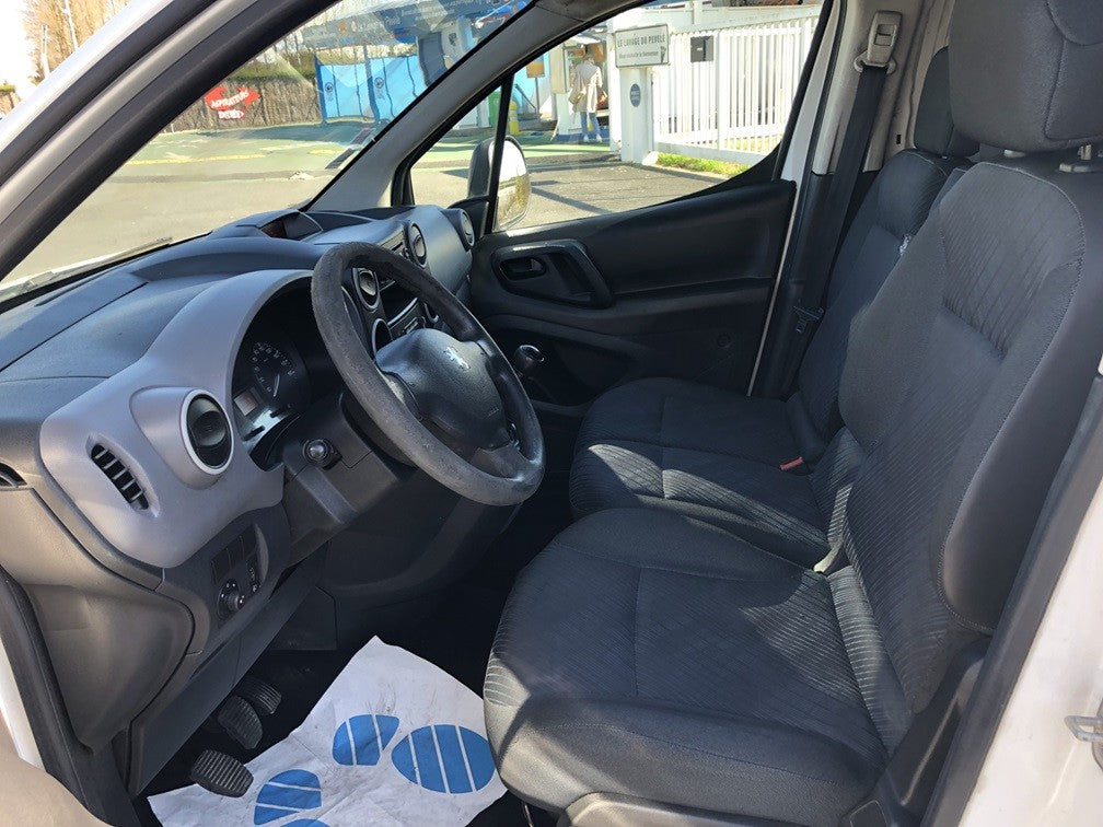 Peugeot Partner 1.6 hdi 90 cv société année 2011