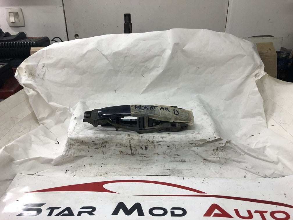 poignée d ouverture de porte extérieure arrière droite Volkswagen passat