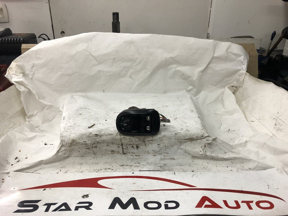 commande de lève vitre avant Peugeot 206 phase 1