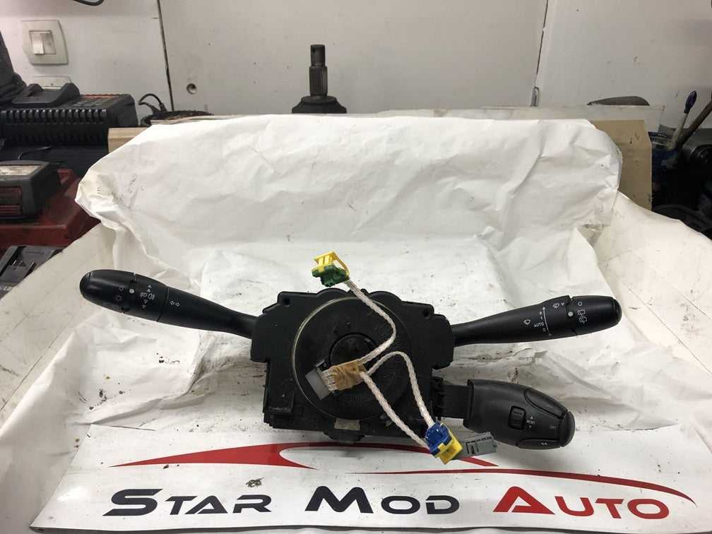 marchandise . avec 2000 Peugeot 206 1.4 hdi Delphi 2003