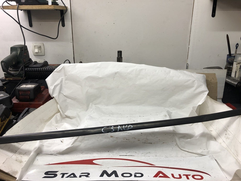 baguette de porte avant droit Citroën c3 année 2013