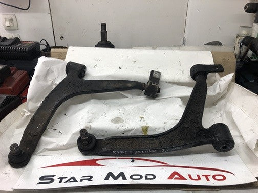 triangle avant gauche avant droit Citroën Xsara Picasso 2.0 hdi 2005
