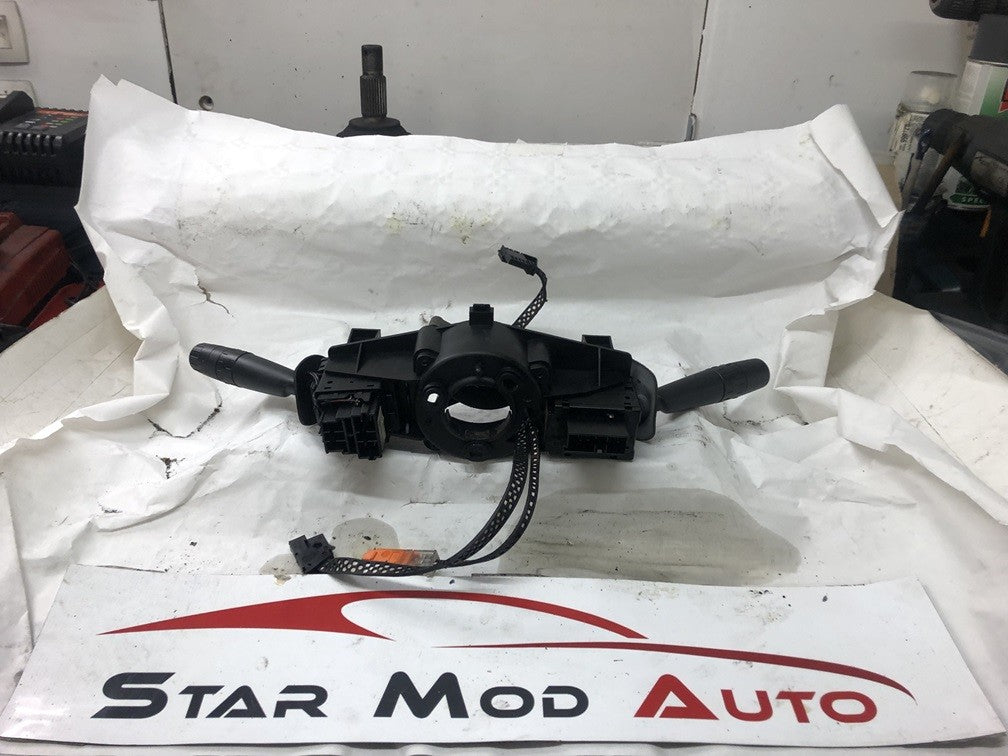 commodo ( avec 2000 Citroën Xsara Picasso réf 96251932ZL