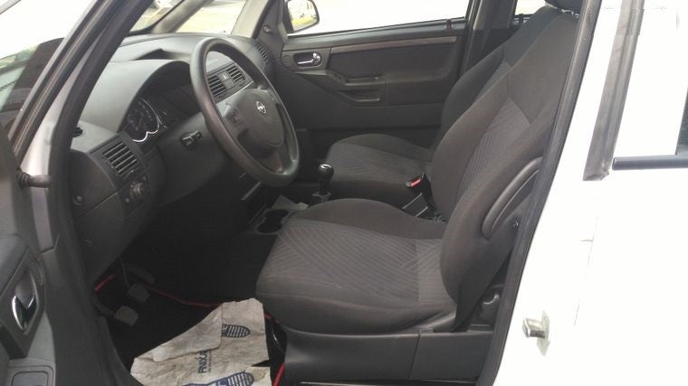 Opel meriva 1.3 jtd 75 cv année 2006 1560000 km 