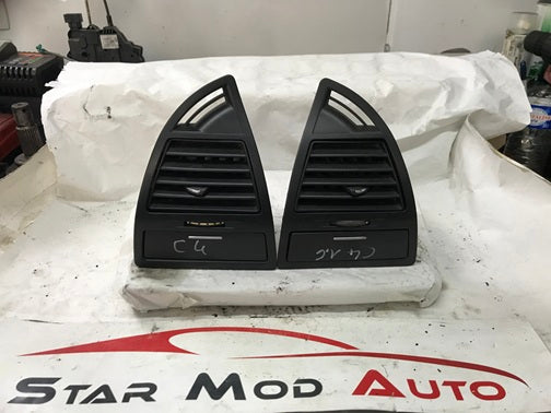 grille d aération avant gauche avant droit Citroën c4 berline année 2008