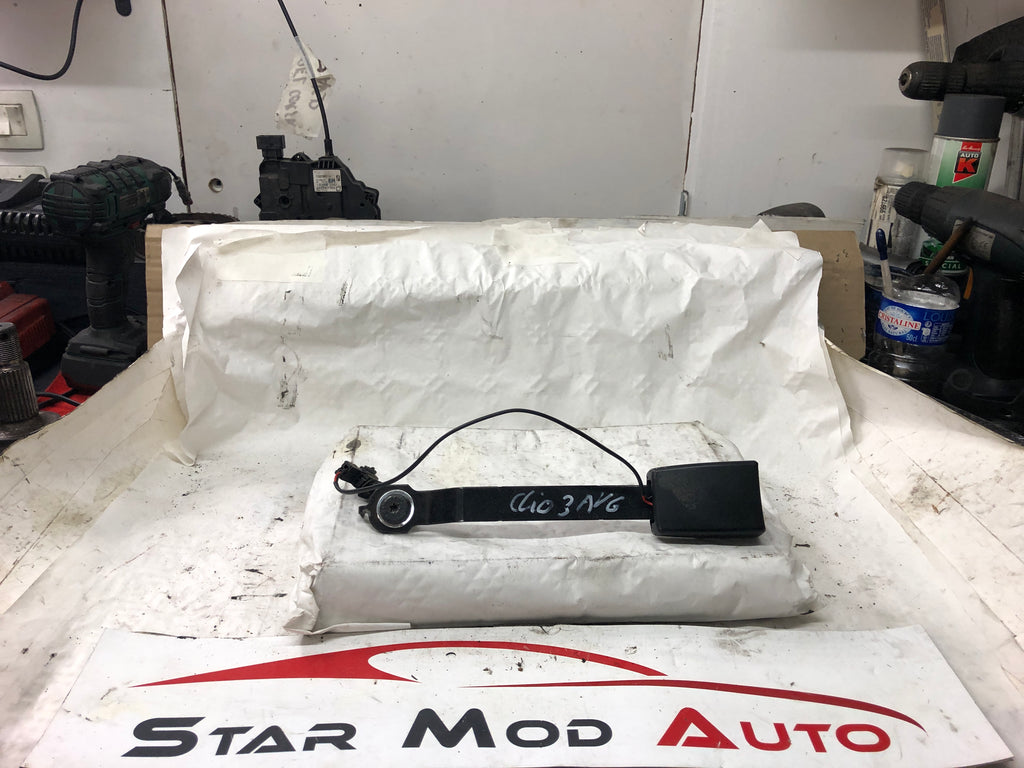 boucle de ceinture avant gauche Renault Clio 3 année 2006