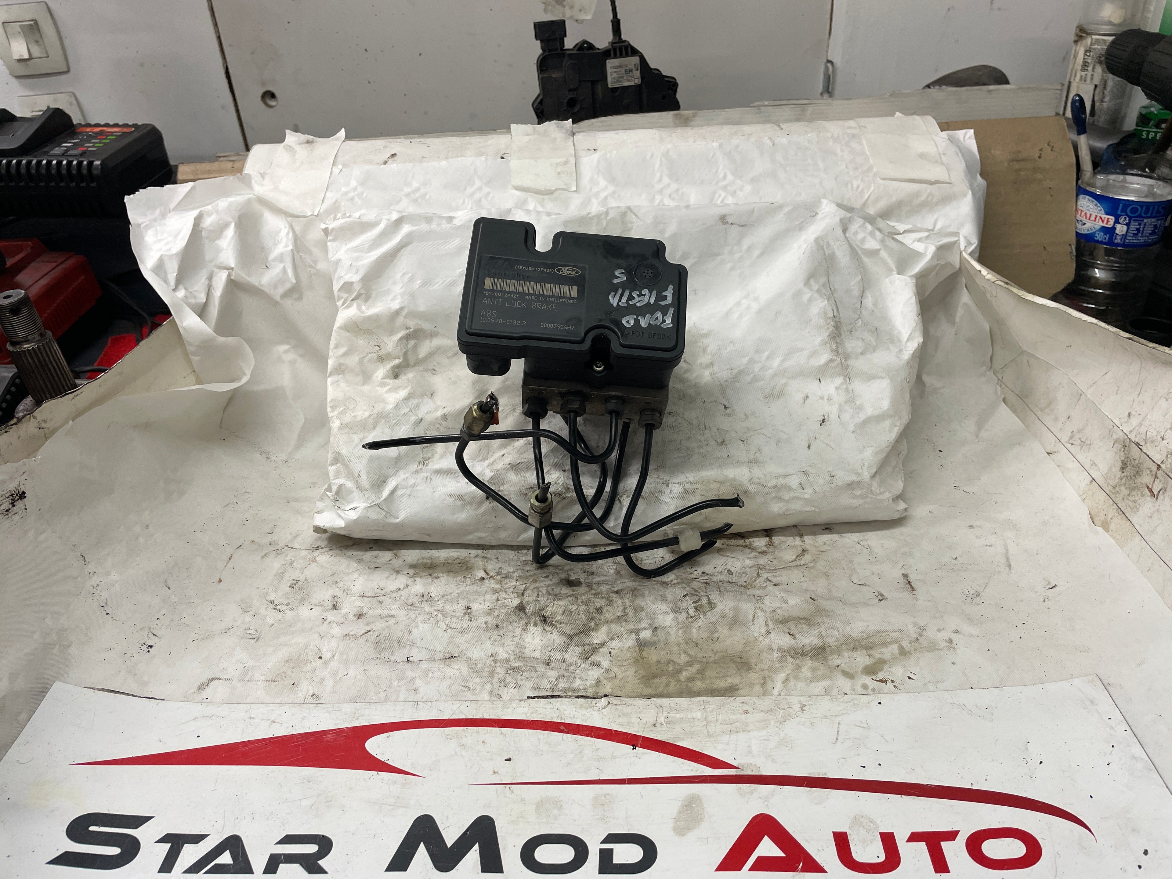 bloc abs Ford fiesta 5 1.4 tdci année 2007