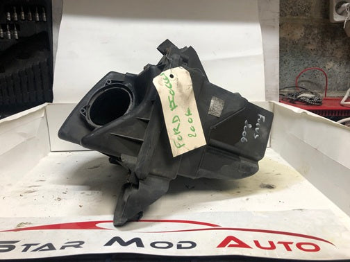 boitier porte filtre a air Ford focus 1.6 tdci année 2006