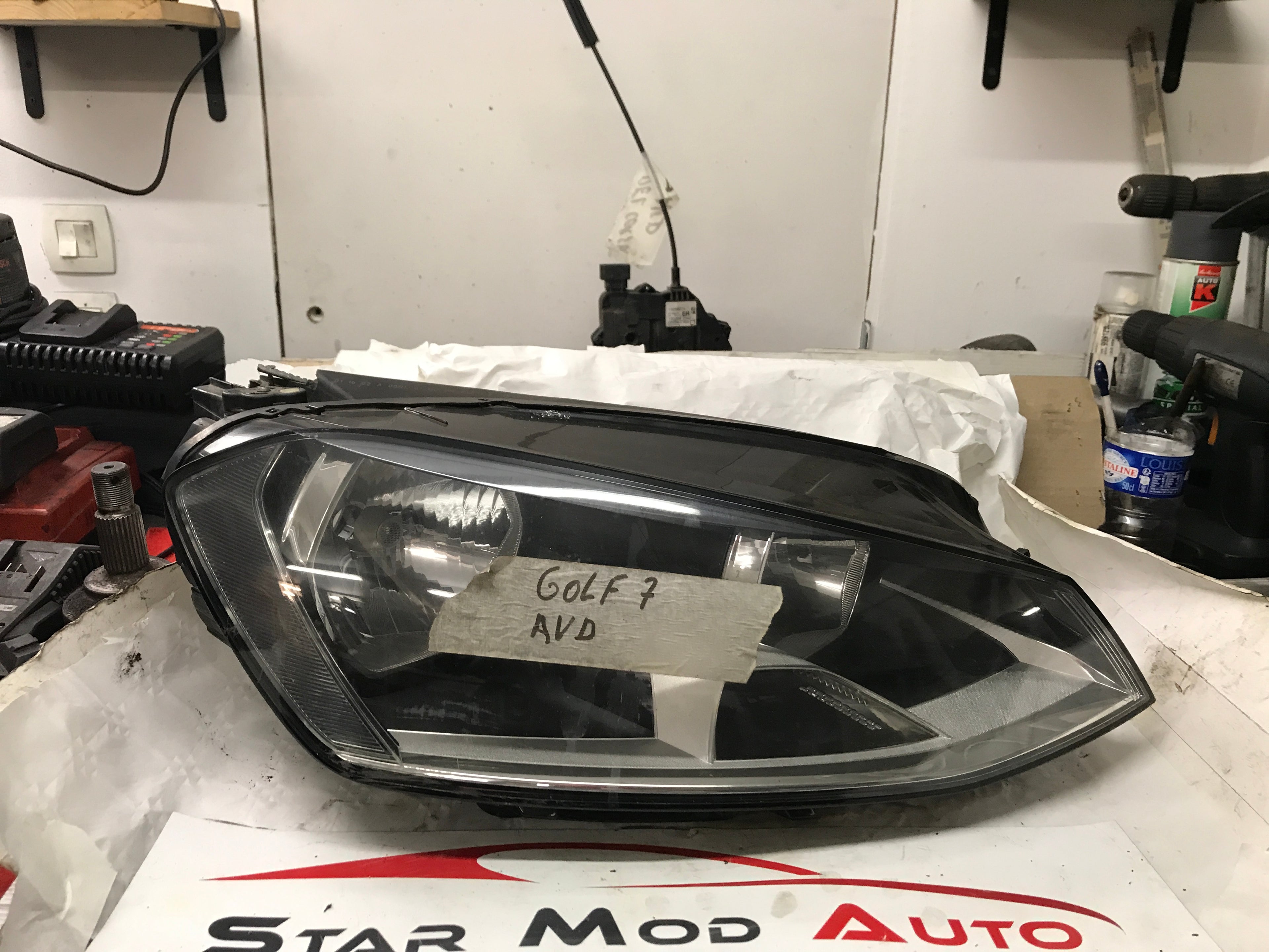 phare avant droit Volkswagen golf 7 1.6 tdi  année 2014
