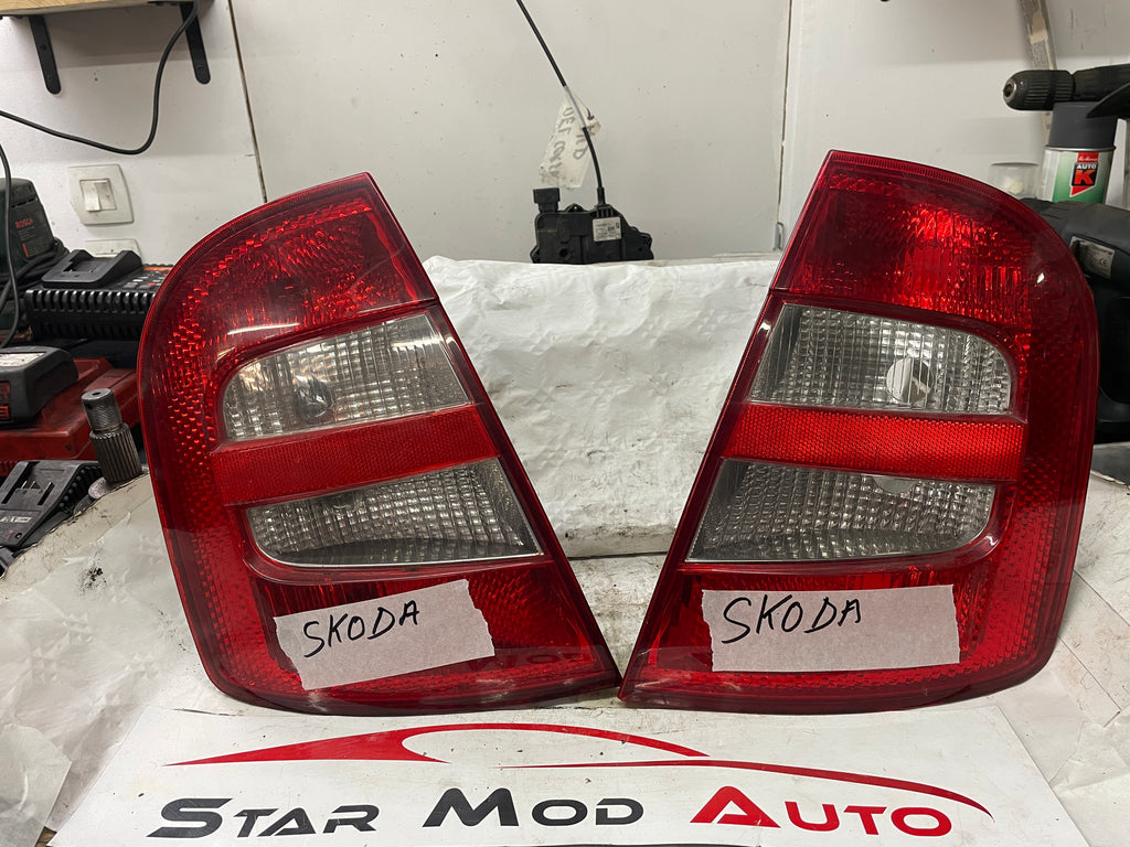feux arrière gauche arrière droit Skoda fabia phase 1